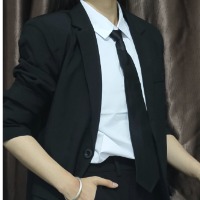 百娆没下巴