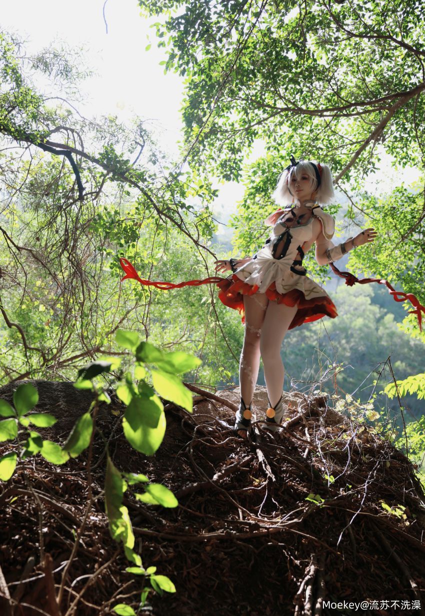 千千万万次，为你盛放